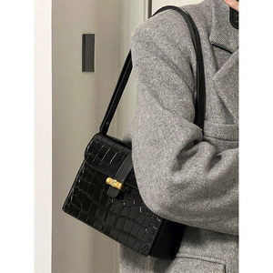 Mifaktory fábrica personalizada patrón de cocodrilo bolso de hombro de mujer grande accesorios de hardware Retro de moda - Product Image 3