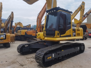Excavatrice sur chenilles Komatsu PC240 d'occasion du Japon, 24 tonnes, faible nombre d'heures, économique, à vendre - Product Image 6