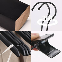 Perchas de madera cintre à pantalon en bois cintre noir LOGO personnalisé cintres en bois noir mat pour présentoir de vêtements