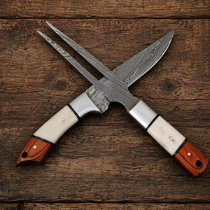 Couteau de boucher en acier Damas forgé à la main avec manche en os et bois de rose, couteau de cuisine et de camping fait main sur mesure, lame de 8-9,9 pouces - Product Image 1