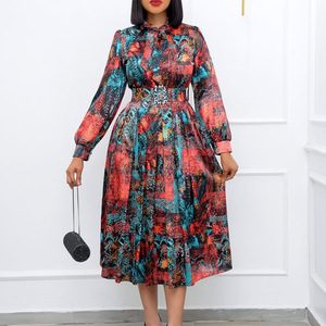 Nuovo Abito da Donna di Lusso in <span class=keywords><strong>Raso</strong></span> a <span class=keywords><strong>Maniche</strong></span> <span class=keywords><strong>Lunghe</strong></span> con Cintura in Vita, Stampa Astratta, Lunghezza Midi, Abito Casual all'Ingrosso per Feste e Occasioni Multiple - Product Image 3