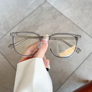 Qianai – lunettes carrées anti-lumière bleue pour femmes, monture complète, lentilles Ac, design à rivets, N3 30209 - Product Image 2