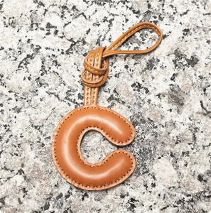 Ciondolo per Borsa <span class=keywords><strong>in</strong></span> Pelle di Pecora Zenos Marrone Chiaro con 26 Lettere Maiuscole, Pendente con Iniziale per Donne, Accessorio per Auto - Product Image 4