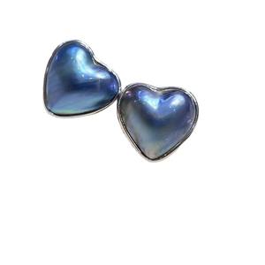 Boucles d'oreilles clous en argent 925 avec perle en forme de cœur bleu eau de mer pour femme, 14-15 mm, sertissage romantique - Product Image 5