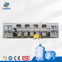 Unité de remplissage et de bouchage automatique 600 BPH pour bidons de 5 gallons, ligne complète d'embouteillage directe usine pour usine d'eau pure