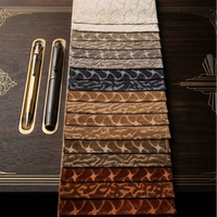 Tissu de canapé en velours jacquard beige de luxe |   Tissu d'ameublement en polyester écologique, respirant et résistant à l'eau pour vêtements (personnalisé)