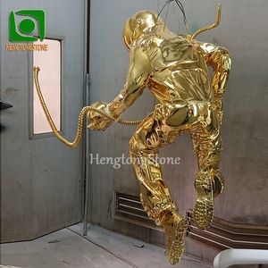Hecho a mano fibra de vidrio resina centro comercial decorativo chapado en oro <span class=keywords><strong>espacio</strong></span> hombre astronauta estatua - Product Image 3