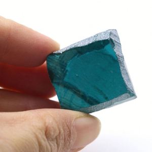 Pierre brute de tourmaline Paraiba synthétique nano-gemme 200g prête à être expédiée - Product Image 4