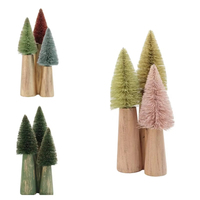 Collection Whispering Pines : Ensembles d'arbres de Noël miniatures en plastique faits à la main, Ambre Chaud, Vert Classique, Givré Doré, Scandinave