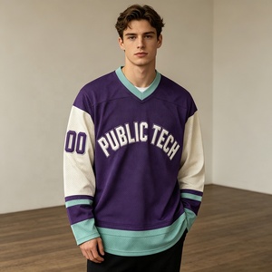 Camiseta de hombre de marca privada con serigrafía, apliques y bordados, personalizada, oversize, con patchwork, cuello en V, de malla jersey y manga larga - Product Image 3