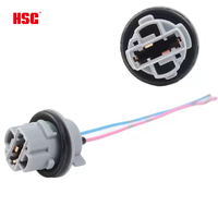 Pièces de véhicule Prise de phare H1 H4 H7 H8 H9 H11 H13 H16 9005 9006 9004 Connecteur de lampe de style varié