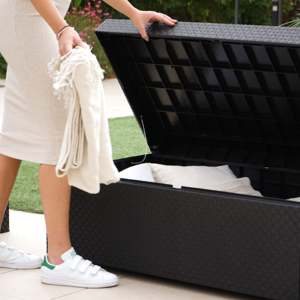 Contenitore da Esterno Diva - Realizzato in Plastica Riciclata - Wenge - Product Image 1