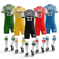 Ensemble de maillots de football personnalisés en tissu polyester à séchage rapide, avec logo d'équipe personnalisé, design tendance, uniformes de football sublimés
