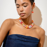 Ensemble élégant de collier, bracelet et boucles d'oreilles en résine avec perles en forme de cœur arc-en-ciel, bijoux d'été tendance et uniques pour femmes