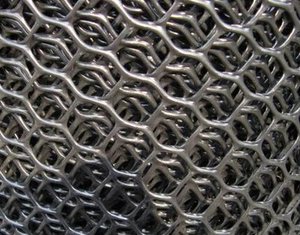Géogrillage pour la végétation : Prévient l'érosion du sol, offre une robustesse et des performances supérieures, adapté à une large gamme de pentes - Product Image 4