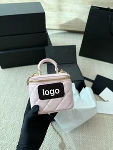 Bolso tipo caja con diseño acolchado, hebilla de metal ajustable, bolso de hombro y bandolera de cuero genuino para mujer - Product Image 6