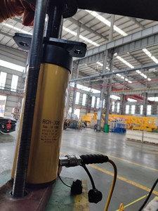 Cilindro Hidráulico Ligero de Acción Simple con Émbolo Hueco RCH-306 30T 155mm para Empacadoras, Equivalente a Enerpac Jack - Product Image 6