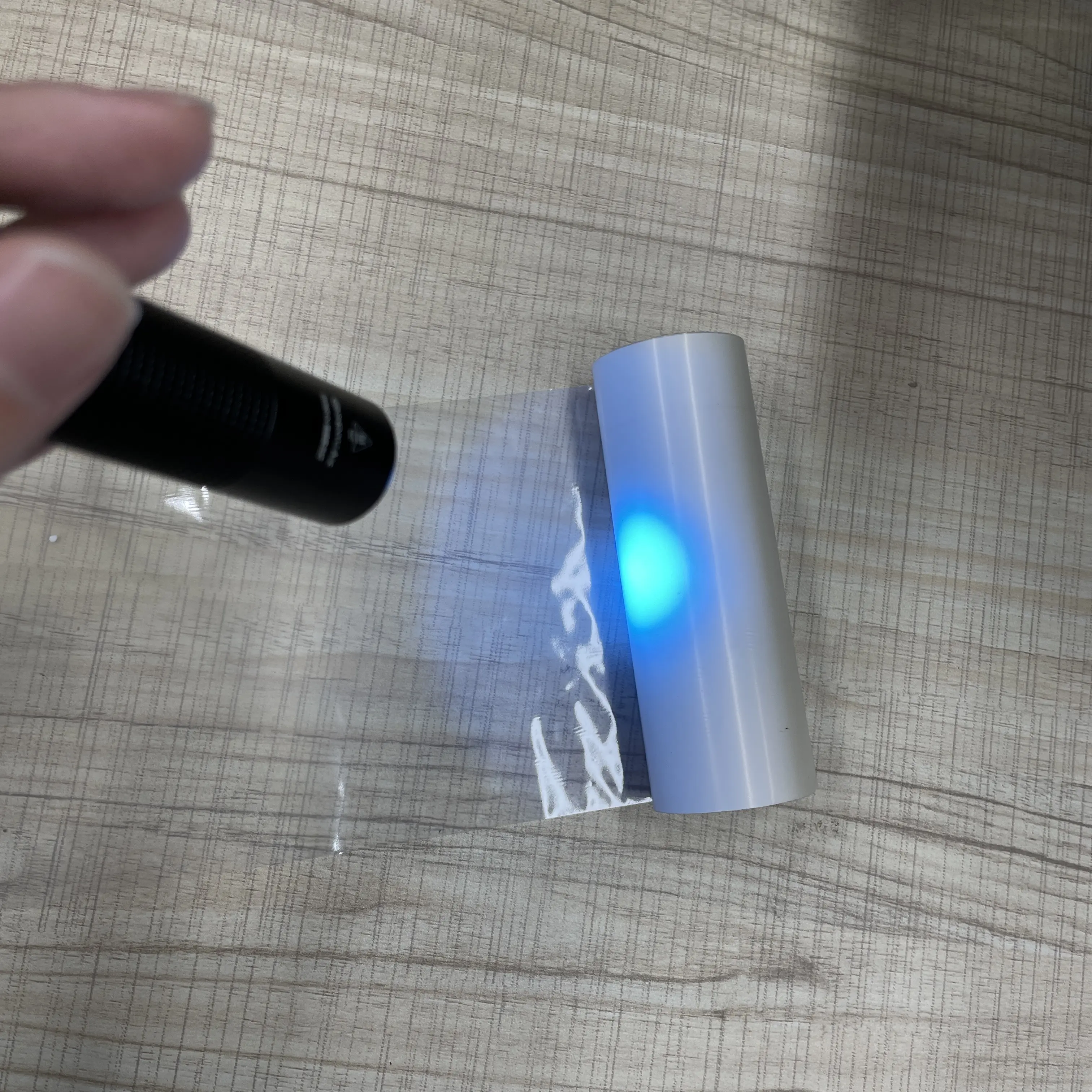 Benzersiz ürün barkod yazıcı UV ışık güvenlik kullanımı ant-sahte şeffaf termal aktarma şeridi reçine