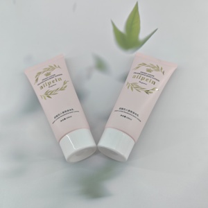 Emballage personnalisé écologique en tube souple en plastique rose mat de 150 ml avec bouchon à clapet pour le lavage du visage cosmétique - Product Image 1