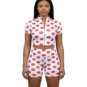 Conjunto de yoga y fitness personalizado para mujer: Top corto con cremallera y shorts de ciclista, ropa deportiva, traje de entrenamiento, conjunto a juego con top corto con cremallera por sublimación - Product Image 1