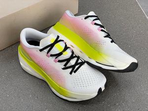 Les chaussures de sport décontractées pour hommes et femmes de haute qualité sont caractérisées par une excellente respirabilité, une légèreté et un effet rehausseur. - Product Image 3