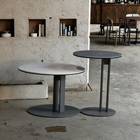 Ensemble de table basse moderne pour salon avec cadre en acier inoxydable et plateau en verre trempé, design réglable pour un usage domestique