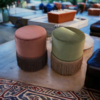 Pouf Rond en Velours Design Moderne avec Pompons, Ottoman Rond pour Salon, Chaise de Coiffeuse à Franges, Tabouret de Maquillage et Chaussures pour Chambre