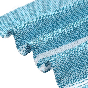 Serviette de plage à franges : Serviette de bain surdimensionnée en coton mélangé rayé - Option logo personnalisé - Product Image 4