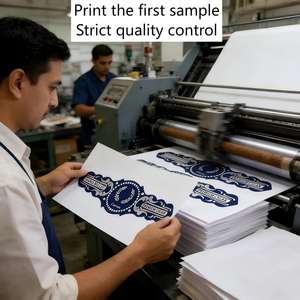 อุปกรณ์เสริมซิการ์ที่เป็นมิตรกับสิ่งแวดล้อม ป้ายซิการ์ลายนูน<span class=keywords><strong>สี</strong></span><span class=keywords><strong>เงิน</strong></span>หรือ<span class=keywords><strong>สี</strong></span>ทองแบบปั๊มร้อน ทนทาน สำหรับแบรนด์ซิการ์ - Product Image 4