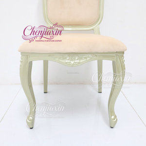 Chaises de banquet d'hôtel modernes personnalisées en gros, empilables, luxe, or <span class=keywords><strong>champagne</strong></span>, mariage, chaises royales de style Louis pour événements et fêtes - Product Image 5