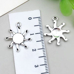 20 pz/borsa misto <span class=keywords><strong>argento</strong></span> antico sole stella <span class=keywords><strong>ciondoli</strong></span> di luna <span class=keywords><strong>ciondoli</strong></span> per fai da te braccialetti collana gioielli fare artigianato all'ingrosso - Product Image 3