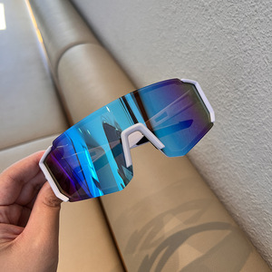 <span class=keywords><strong>2025</strong></span> thời trang mới đi xe đạp trượt tuyết Windproof ngoài trời đầy màu sắc Kính uv400 bọc Surround thể thao không Vành kính mát - Product Image 1