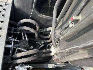 Excavatrice sur chenilles hydraulique Volvo EC140 d'occasion, 14 tonnes, moteur Cummins, boîte de vitesses, pompe, haute qualité, d'occasion - Product Image 5