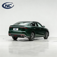 Vente en gros 2026 Emgrand Berline 1.5T DCT Édition Luxe Nouvelle Version Émissions Faible Traction Avant Sièges en Cuir Couleur Foncée Essence/Pétrole