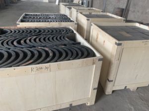 Carreaux <span class=keywords><strong>de</strong></span> <span class=keywords><strong>pierre</strong></span> <span class=keywords><strong>de</strong></span> basalte personnalisables Carreaux incurvés noirs polis pour application extérieure <span class=keywords><strong>Pierre</strong></span> <span class=keywords><strong>de</strong></span> <span class=keywords><strong>lave</strong></span> avec finition naturelle - Product Image 4