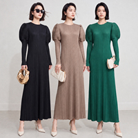 Robe longue plissée pour femme grande taille, prête à être expédiée, avec manches lanternes 3D bouffantes, longueur cheville, expédition sous 7 jours, robe technique plissée