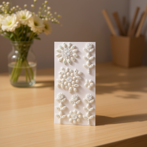 Adesivi con Strass Ilan, Design Bouquet di Fiori Bianchi 39048 - Product Image 2