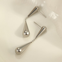 Anting-anting wanita model tetesan air geometris, minimalis, berlapis emas 18k, terbuat dari baja anti karat 316L, warna dingin.