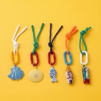 Colgantes de acrílico personalizados JS para llaveros, con diseños de moda: pez, concha de coco, velero, flor, cereza, lazo, langosta. Accesorios para bolsos y manualidades DIY.