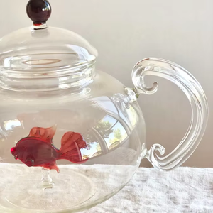 กาน้ำชาแก้วบอโรซิลิเกตทนความร้อนแบบเป่าด้วยมือหลากสีพร้อมปลา3D ด้านในกำหนดเอง - Product Image 5