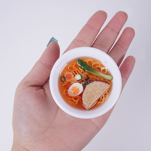 Colgante de comida realista, fideos estofados, popular en Xiaohongshu (Libro Rojo Pequeño), figura de arroz, colgante para bolso, tazón realista - Product Image 4