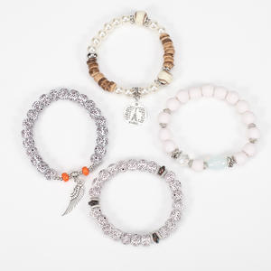 Joyería de Moda, Pulseras con Cuentas y Dije de la Torre Eiffel, Set de Regalo para Mujer, Hecho en China - Product Image 4