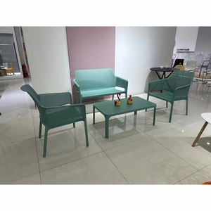 Ensemble de chaise longue et table de jardin en plastique imperméable, moderne et simple, pour l'extérieur, avec couleur personnalisée - Product Image 1