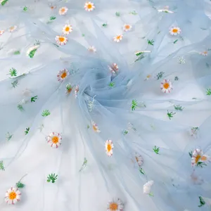 Bán Nóng Polyester Lưới Thêu Hoa Cúc Nhỏ Hướng Dương Thêu Vải Tuyn Cho Trang Phục