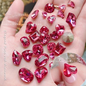 Paso Sico K9 Glass Crystal Point Back Stone para decoración de <span class=keywords><strong>uñas</strong></span> <span class=keywords><strong>Festival</strong></span> de Navidad Colores rosas con muchas formas Tipo 3D - Product Image 1