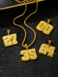 Collar con Colgante de Doble Capa con Número de Atleta Digital, Chapado en Oro de 18K, Brillante, de Acero Inoxidable para Hombre, Moderno, para Parejas, Navidad - Product Image 4