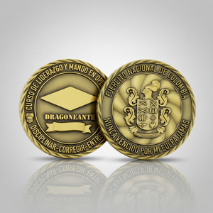 Pièce de monnaie commémorative personnalisée en laiton et alliage de zinc, plaquée or, avec relief coloré en relief 3D antique, émaillée et estampillée, modèle « Challenge Coin <span class=keywords><strong>Columbia</strong></span> » - Product Image 1