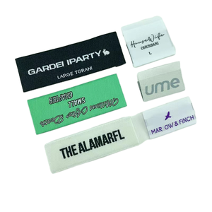 Etiquetas de algodón personalizadas para el cuidado de la ropa con logotipo, etiquetas tejidas con fuente orgánica, etiquetas para prendas con pliegue central - Product Image 5