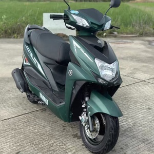 Yamaha <span class=keywords><strong>Cygnus</strong></span> 125 Comfort Edition - Design Orientato al Comfort, Motore 125cc, EFI e Ammortizzatori Posteriori Regolabili - Product Image 2