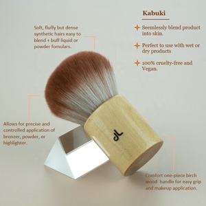 <span class=keywords><strong>Pennello</strong></span> Kabuki Grande e Soffice per Trucco, Setole Sintetiche, Manico in Legno Naturale, Logo Personalizzato, per Viso e Corpo, Polvere e Bronzer - Product Image 3
